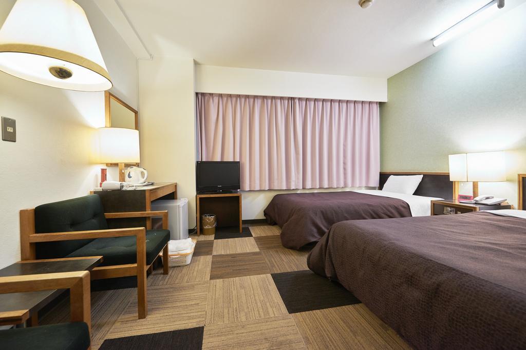 Select Inn Iwaki Ekimae Buitenkant foto